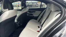 Mercedes-Benz C-Class C300 AMG Line Premium Plus 4dr 9G-Tronic Petrol Saloon